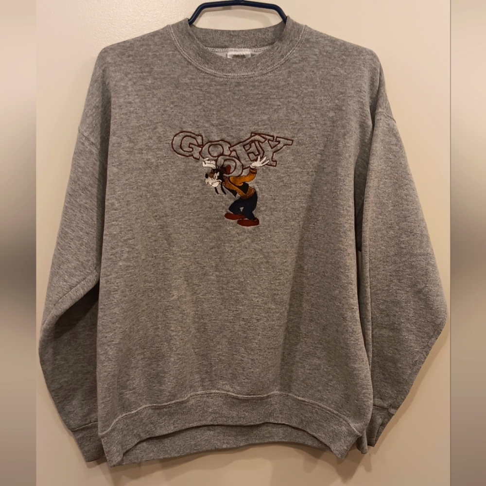 vintage Disney goofy sweater